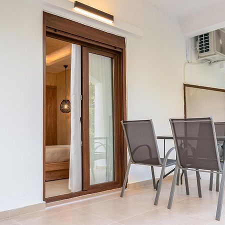 Odyssey Accommodation Pefkochori Bagian luar foto