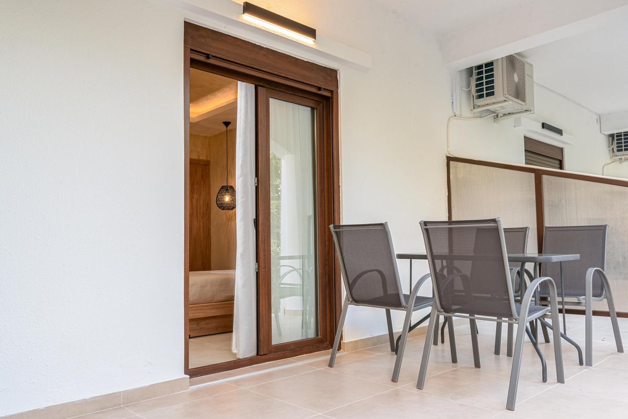 Odyssey Accommodation Pefkochori Bagian luar foto
