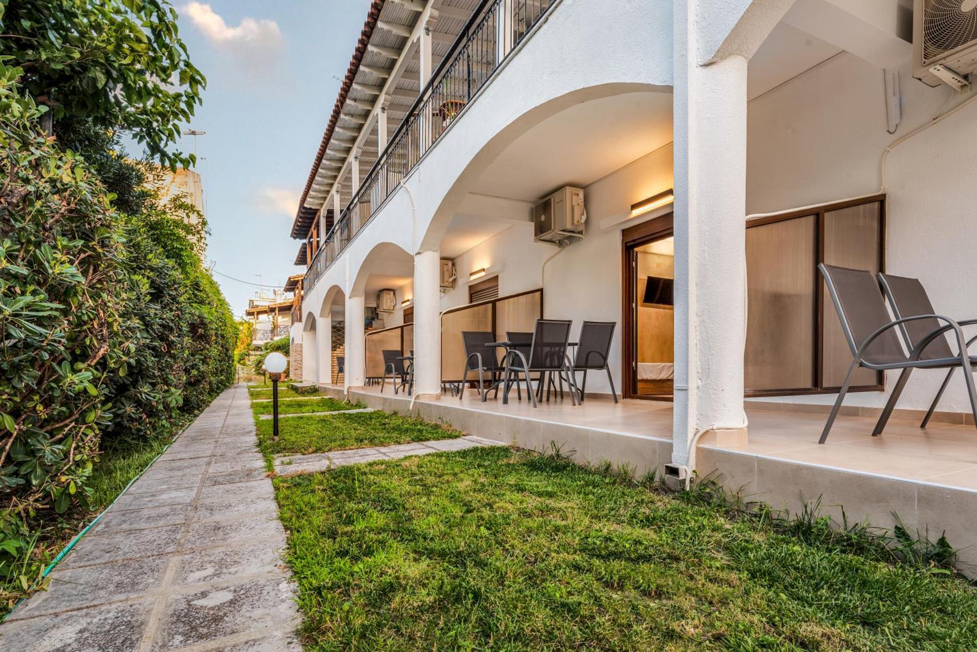Odyssey Accommodation Pefkochori Bagian luar foto